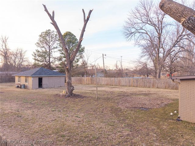 6820 S 7th Street, Fort Smith, AR 72908