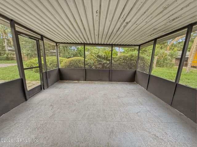 3145 SAN SALVADORE Avenue, Jacksonville, FL 32246