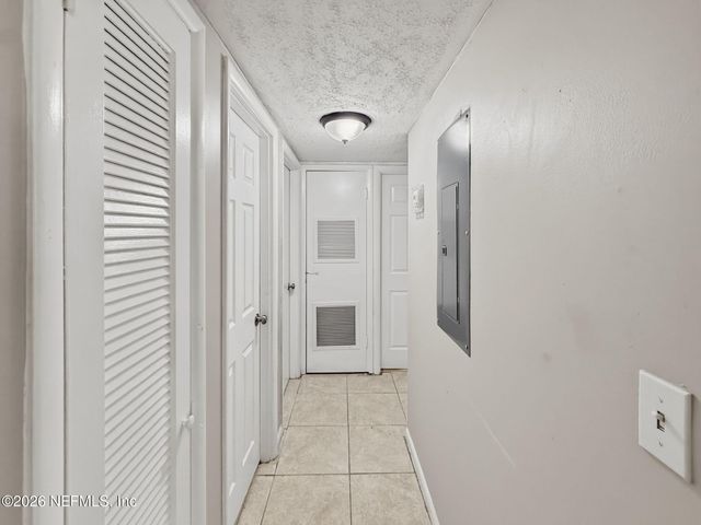 3145 SAN SALVADORE Avenue, Jacksonville, FL 32246