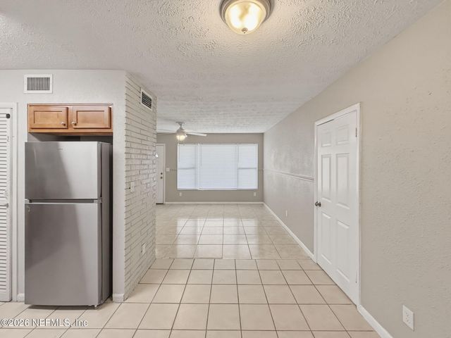 3145 SAN SALVADORE Avenue, Jacksonville, FL 32246