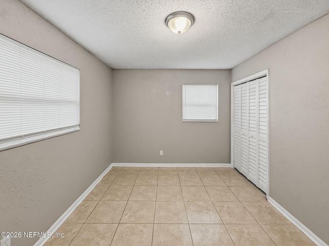3145 SAN SALVADORE Avenue, Jacksonville, FL 32246