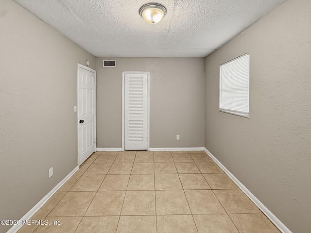 3145 SAN SALVADORE Avenue, Jacksonville, FL 32246