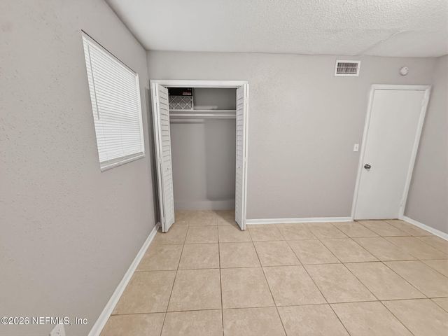 3145 SAN SALVADORE Avenue, Jacksonville, FL 32246