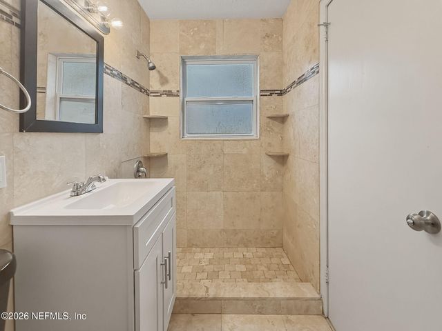 3145 SAN SALVADORE Avenue, Jacksonville, FL 32246