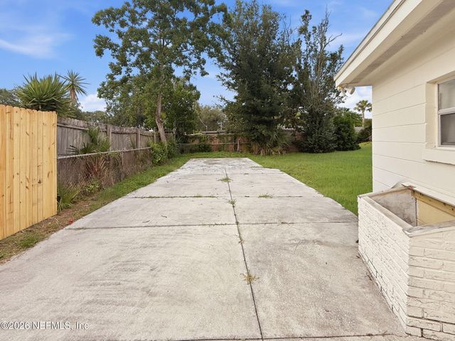 3145 SAN SALVADORE Avenue, Jacksonville, FL 32246