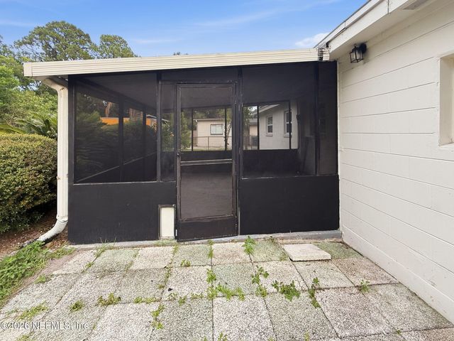 3145 SAN SALVADORE Avenue, Jacksonville, FL 32246