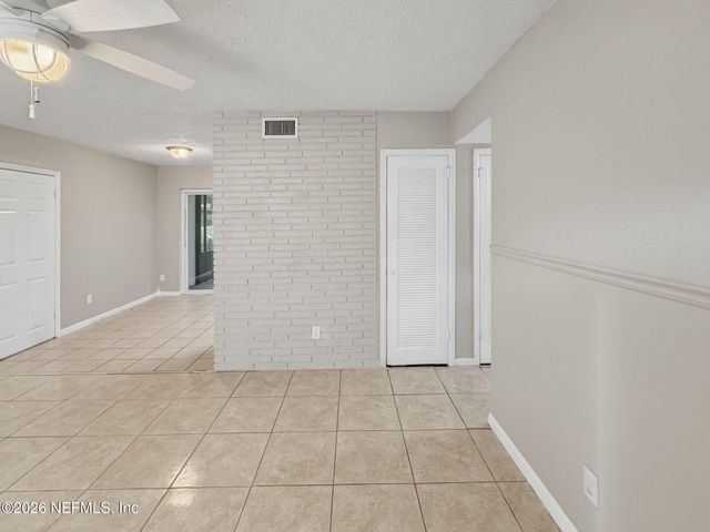 3145 SAN SALVADORE Avenue, Jacksonville, FL 32246