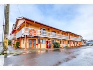301 N MILLER St, Rockaway Beach, OR 97136