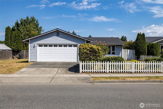 1215 E Gilkey Road, Burlington, WA 98233