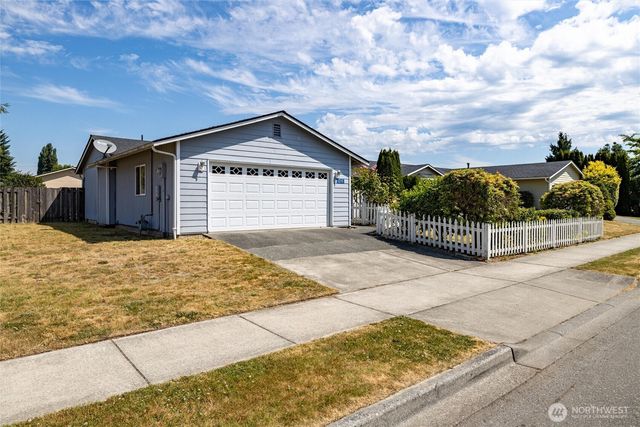 1215 E Gilkey Road, Burlington, WA 98233