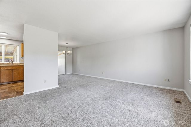 1215 E Gilkey Road, Burlington, WA 98233