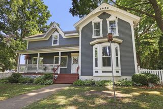 8207 12th STREET, Kenosha, WI 53144