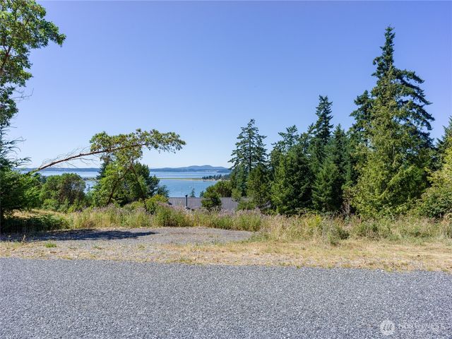 295 Rum Runner Rd, Lopez Island, WA 98261