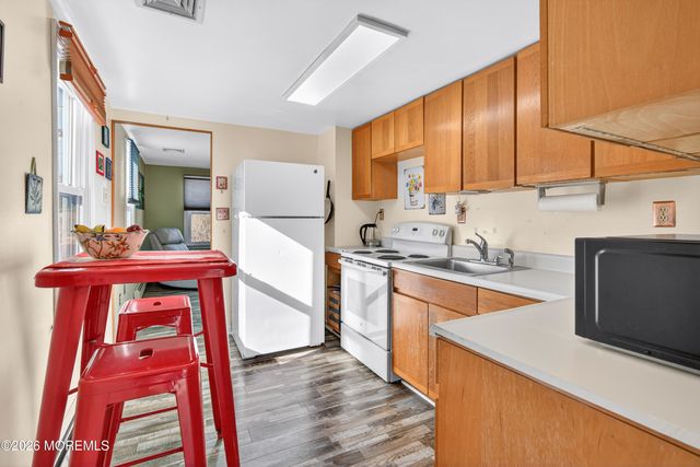 22 Twin Drive, New Egypt, NJ 08533