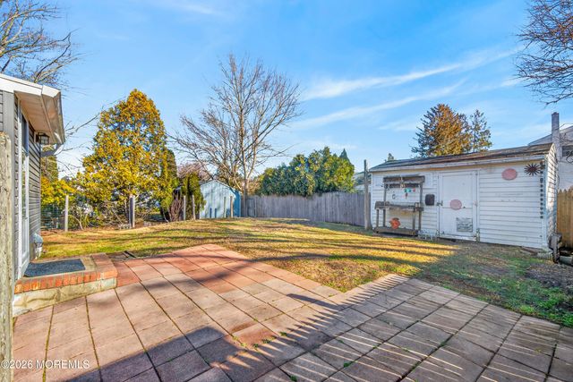 22 Twin Drive, New Egypt, NJ 08533