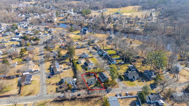 22 Twin Drive, New Egypt, NJ 08533