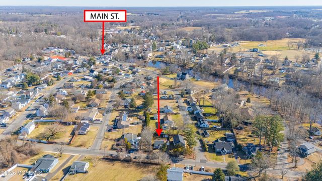 22 Twin Drive, New Egypt, NJ 08533