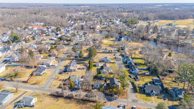 22 Twin Drive, New Egypt, NJ 08533