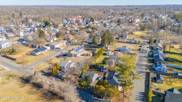 22 Twin Drive, New Egypt, NJ 08533