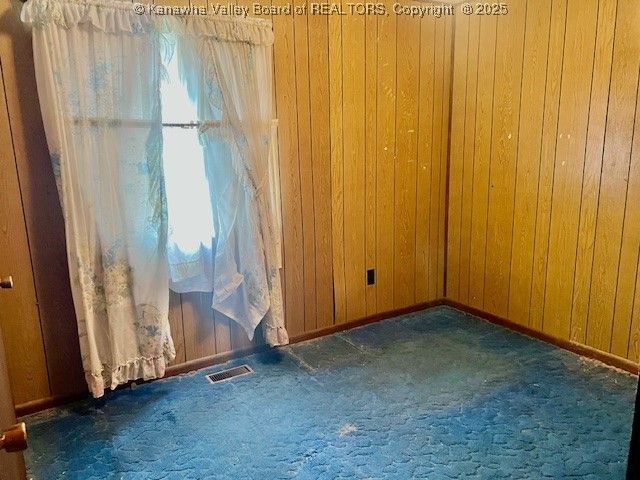 313 Kanawha, Smithers, WV 25186