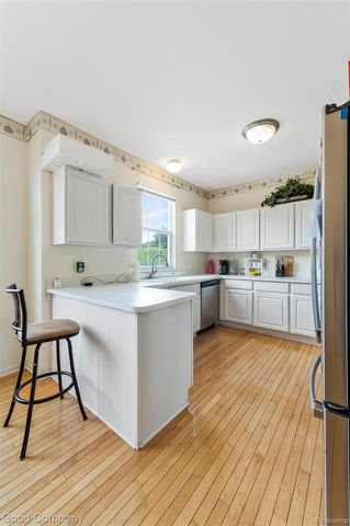 4742 Maddie Lane, Dearborn, MI 48126