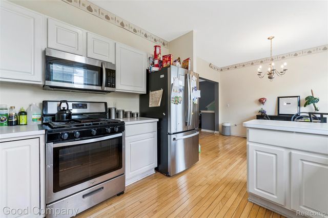 4742 Maddie Lane, Dearborn, MI 48126