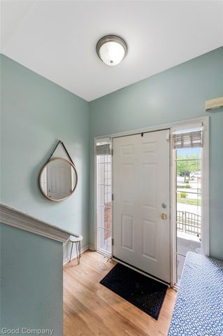 4742 Maddie Lane, Dearborn, MI 48126