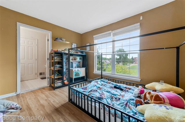 4742 Maddie Lane, Dearborn, MI 48126