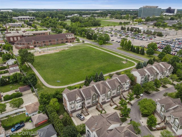 4742 Maddie Lane, Dearborn, MI 48126