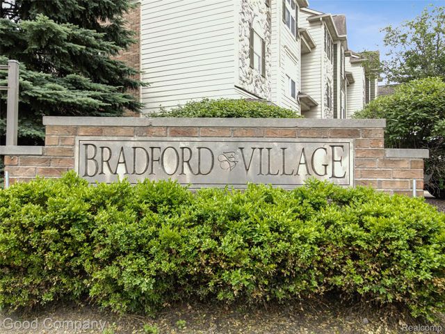 4742 Maddie Lane, Dearborn, MI 48126