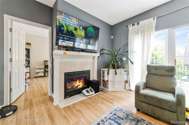 4742 Maddie Lane, Dearborn, MI 48126