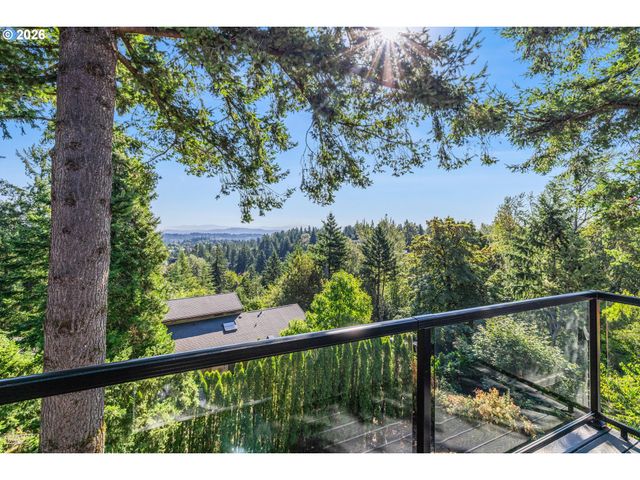 9 HIDALGO St, Lake Oswego, OR 97035