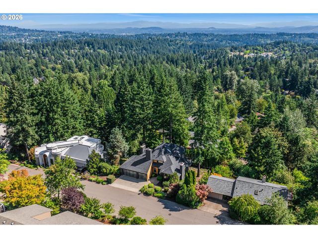 9 HIDALGO St, Lake Oswego, OR 97035