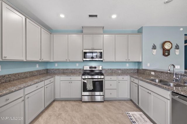 731 Roberts Creek Drive, Dayton, NV 89403
