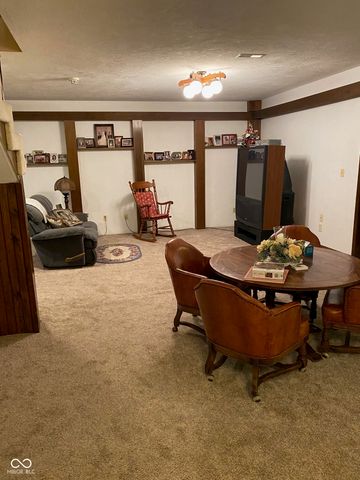 8329 S 300 W, Pendleton, IN 46064