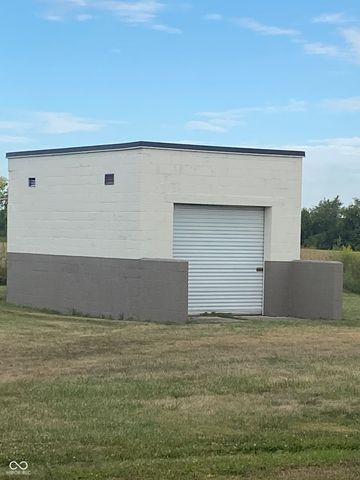 8329 S 300 W, Pendleton, IN 46064