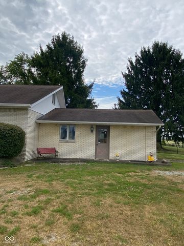 8329 S 300 W, Pendleton, IN 46064