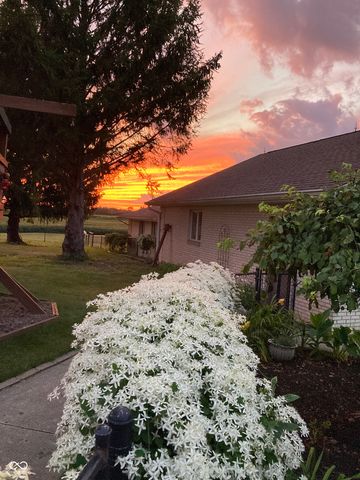 8329 S 300 W, Pendleton, IN 46064