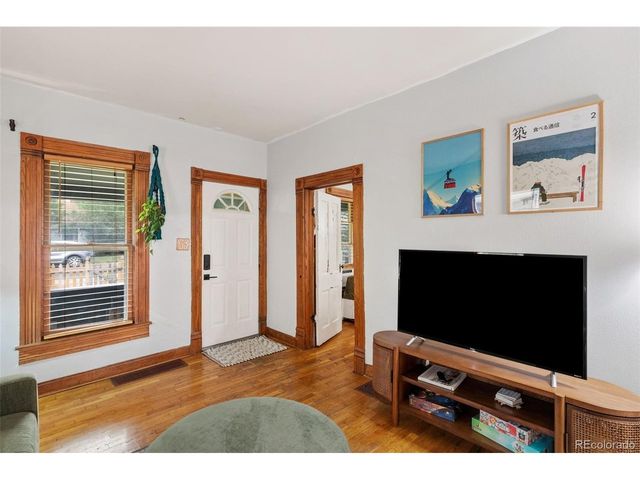 1617 W Cucharras St, Colorado Springs, CO 80904