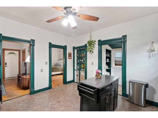 1617 W Cucharras St, Colorado Springs, CO 80904