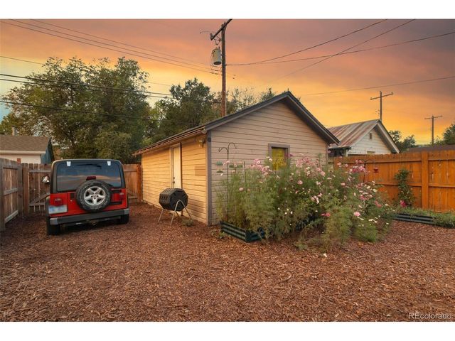 1617 W Cucharras St, Colorado Springs, CO 80904