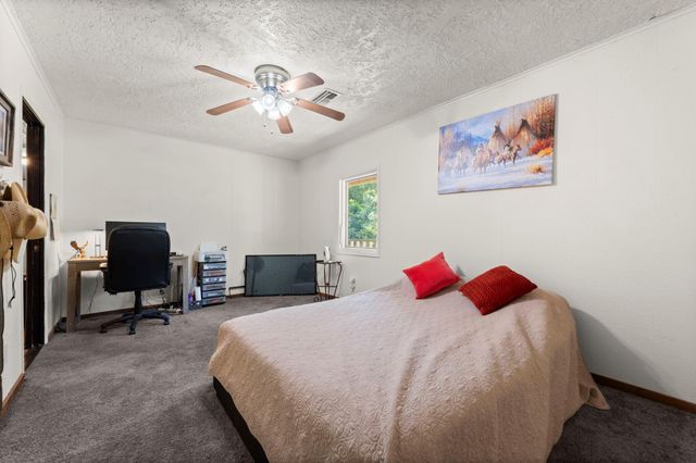 114 Hillendale Dr, Livingston, TX 77351