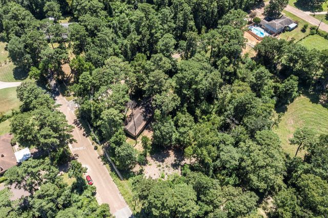 114 Hillendale Dr, Livingston, TX 77351