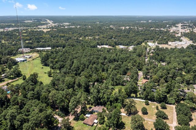 114 Hillendale Dr, Livingston, TX 77351