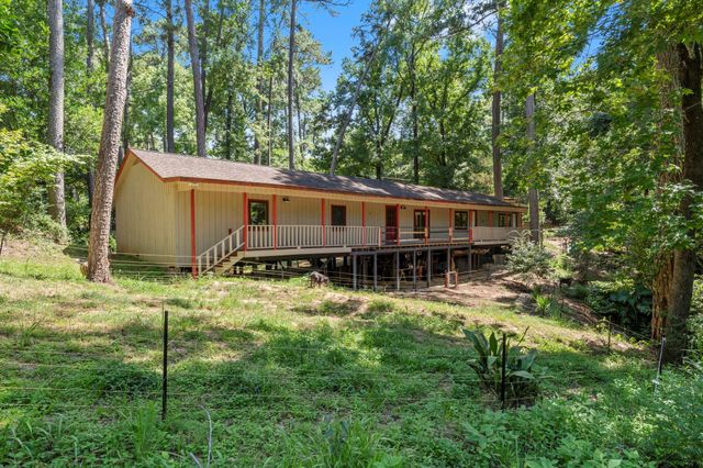 114 Hillendale Dr, Livingston, TX 77351