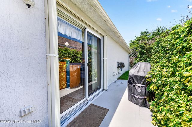 2125 Redwood Circle NE, Palm Bay, FL 32905