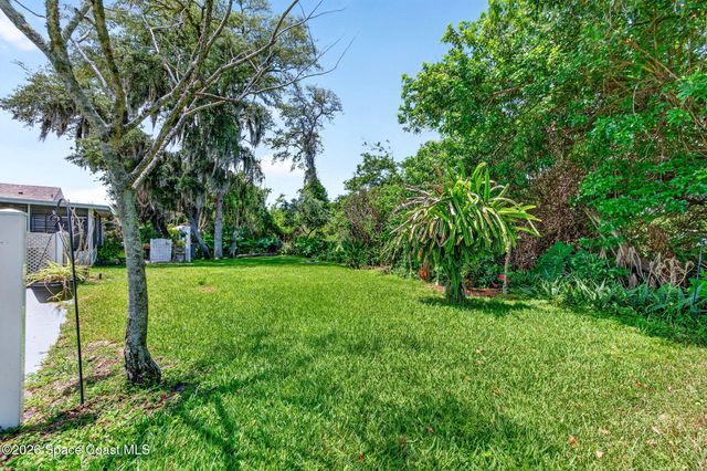 2125 Redwood Circle NE, Palm Bay, FL 32905