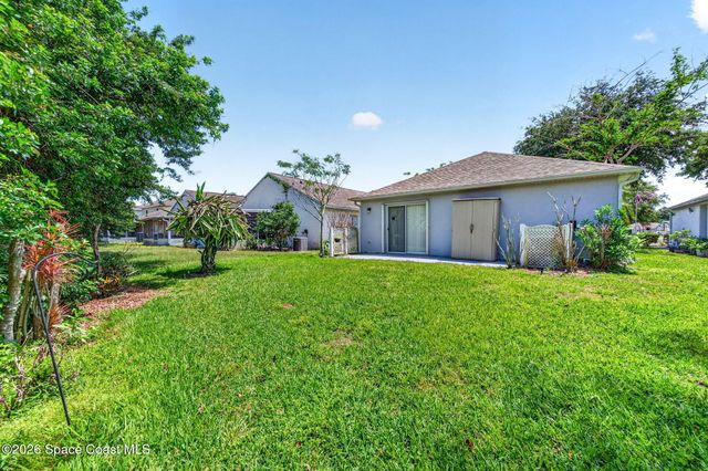 2125 Redwood Circle NE, Palm Bay, FL 32905