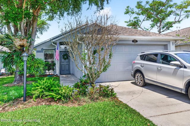 2125 Redwood Circle NE, Palm Bay, FL 32905