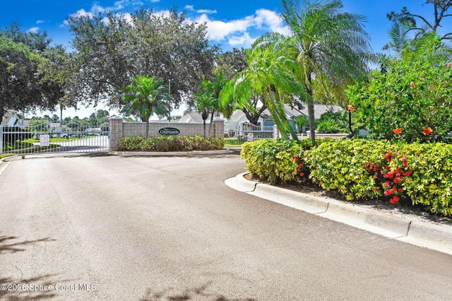 2125 Redwood Circle NE, Palm Bay, FL 32905